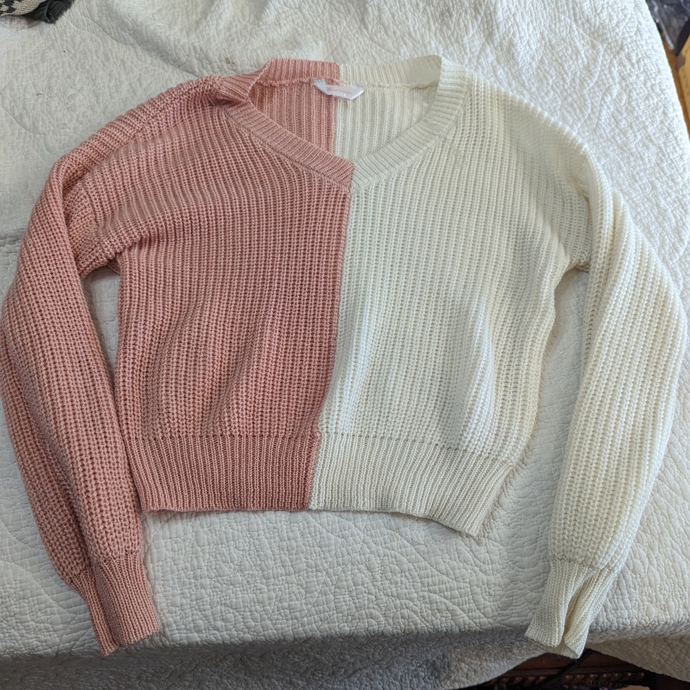 Pink and White V-neck Sweater Size M